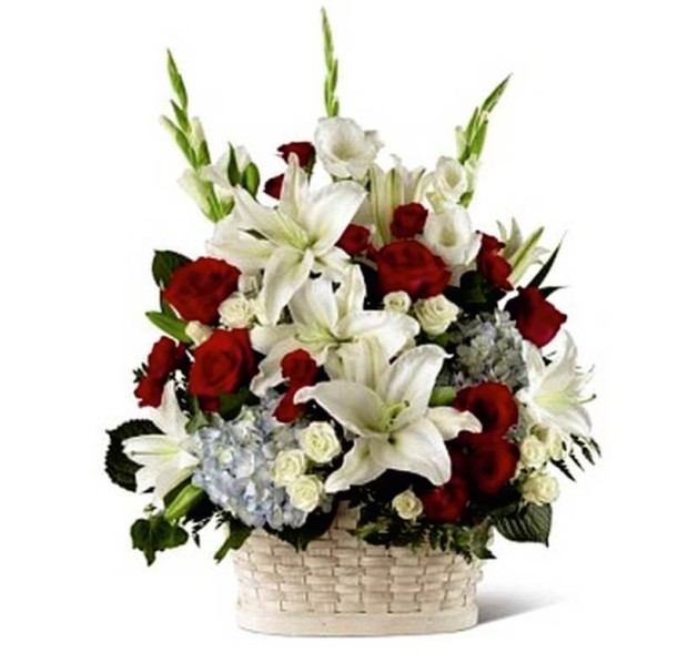 Με όλες τις Ευχές μας 